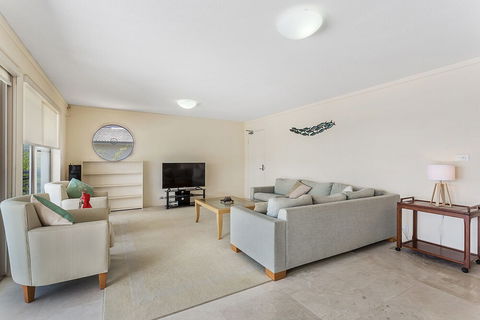 The Shores 2 / 109 Soldiers Point Road - Accommodation Mooloolaba 6