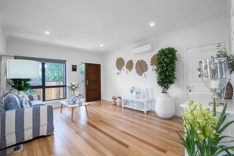 AUJOY 3 Bed Townhouse Burwood 1 - Accommodation Mooloolaba 0