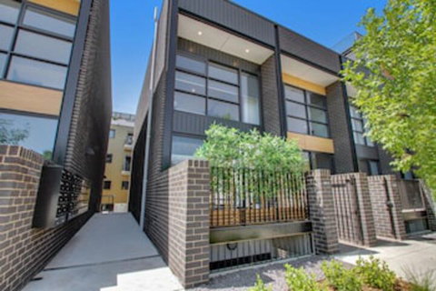 Accommodate Canberra - Parbery - Accommodation Mooloolaba 0