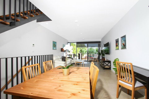 Accommodate Canberra - Parbery - Accommodation Mooloolaba 3