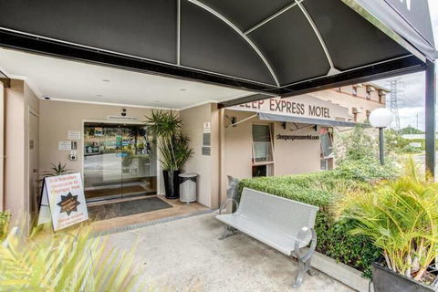 Arena Hotel - Accommodation Mooloolaba 1