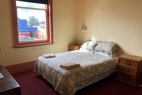 Royal Hotel - Accommodation Mooloolaba 5