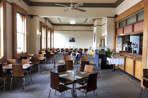 Royal Hotel - Accommodation Mooloolaba 6