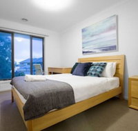 104 Sanctuary Lake Donatella Retreat - Accommodation Mooloolaba