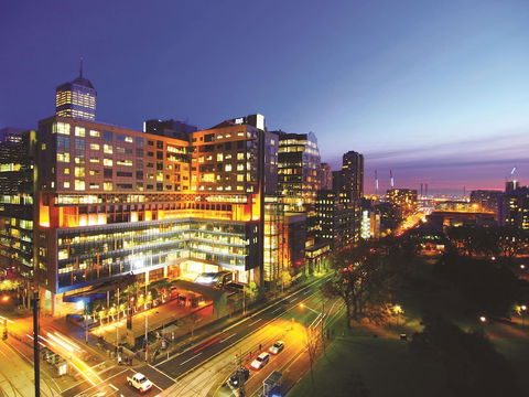 Oaks Melbourne On William Suites - Accommodation Mooloolaba 0
