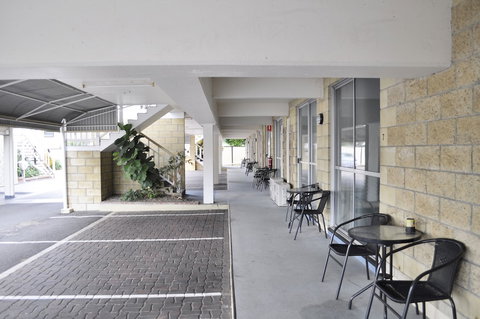 Alexandra Park Motor Inn - Accommodation Mooloolaba 0