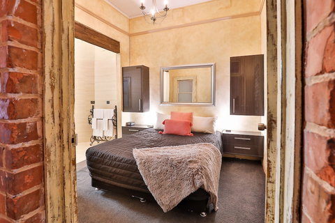 Indulge Apartments - Eighth Street - Accommodation Mooloolaba 2