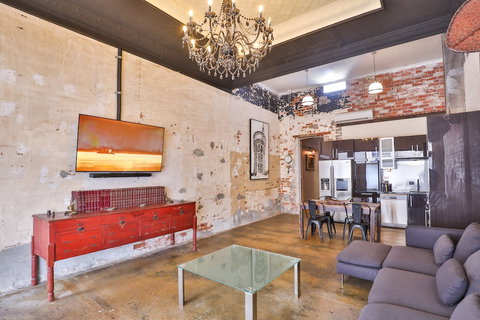 Indulge Apartments - Eighth Street - Accommodation Mooloolaba 0