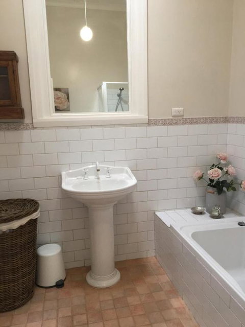 Historic Oak Hill House Estate Truffle Gourmet Festival Region - Accommodation Mooloolaba 3