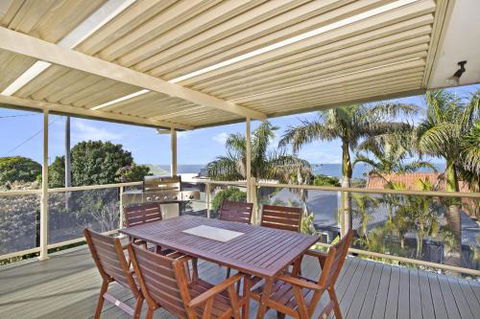SEAVIEW DREAM Bonny Hills - Accommodation Mooloolaba 4