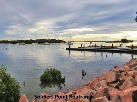 13 Harbourside 3 7 Soldiers Point Road Fantastic Waterfront Unit - Accommodation Mooloolaba 3