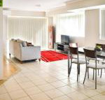 Beachside 4 with Airconditioning  Spa Bath - Accommodation Mooloolaba