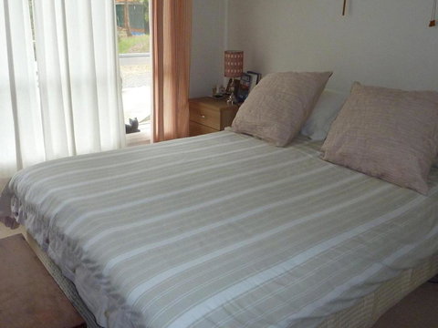 Green Point Lakehouse - Accommodation Mooloolaba 4