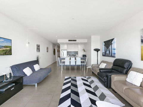 WATERFRONT THREE In The Heart Of Lorne - Accommodation Mooloolaba 2