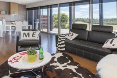 ST ANDREWS BEACH APARTMENT 4.02 - Accommodation Mooloolaba 0