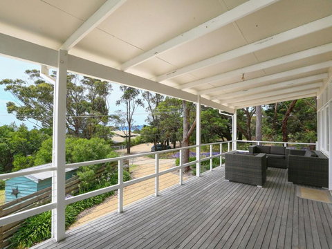 DROMANA BEACH SHACK... - Accommodation Mooloolaba 6