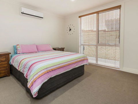 SEA GRANGE MORNINGTON - Accommodation Mooloolaba 5