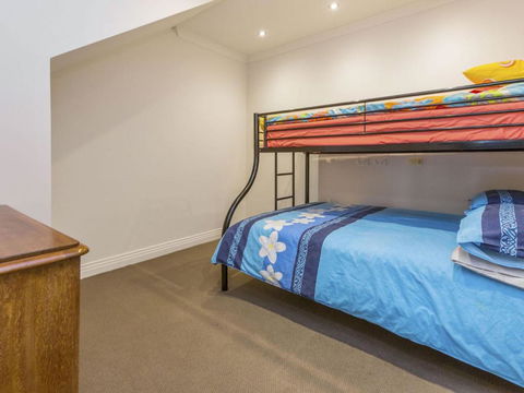 SEA GRANGE MORNINGTON - Accommodation Mooloolaba 2