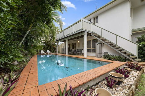 Fabulous Pet Friendly Family Home - 3 Carribean Court - Accommodation Mooloolaba 1