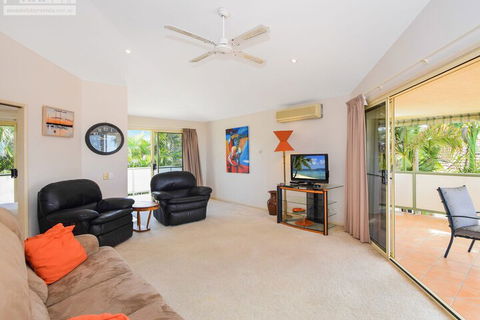 Fabulous Pet Friendly Family Home - 3 Carribean Court - Accommodation Mooloolaba 3