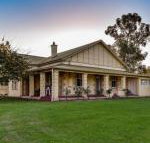 The Jazz B  B - Accommodation Mooloolaba