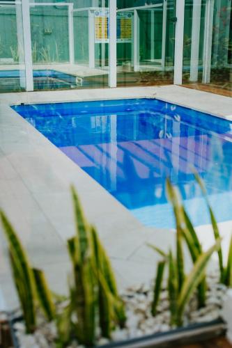 The Lake House With Swimming Pool - Accommodation Mooloolaba 2