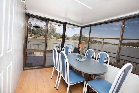 All Seasons Houseboats - Accommodation Mooloolaba 5