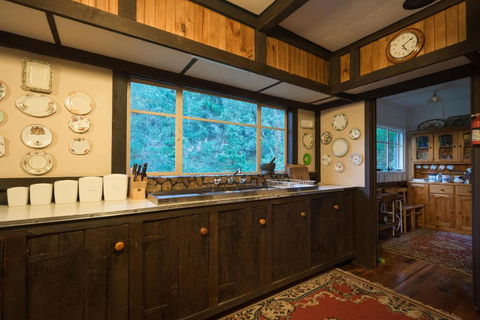 Walhalla Coach House - Accommodation Mooloolaba 1