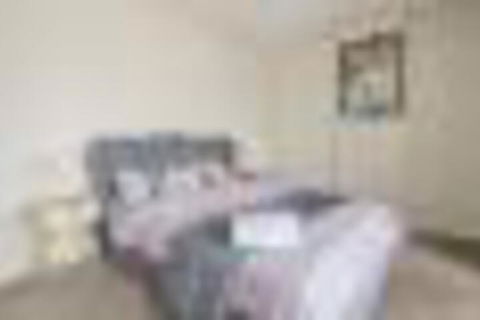 New Modern Apartment With Parking Near Amenities - Accommodation Mooloolaba 6