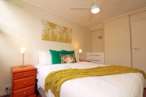 Colour Pop - Rejuvenate Stays - Accommodation Mooloolaba 2