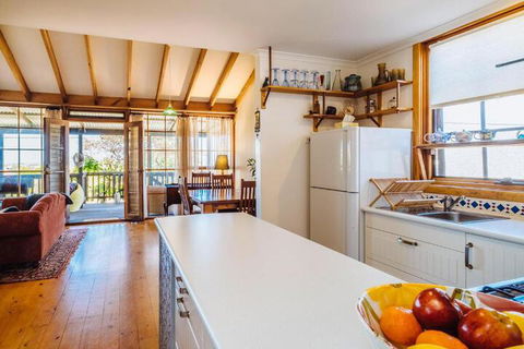 The Blue Beach House - Accommodation Mooloolaba 7