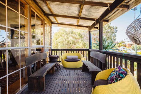 The Blue Beach House - Accommodation Mooloolaba 5