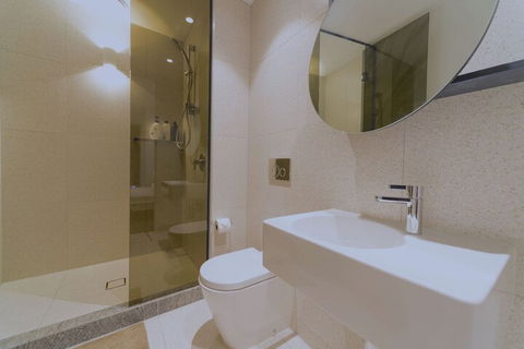 Fawkner Apartment Bay-view LX - Accommodation Mooloolaba 3