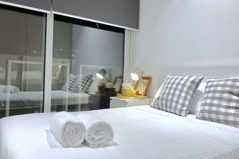 Fawkner Apartment Bay-view LX - Accommodation Mooloolaba 1