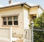 Simmers Serviced Apartments - Accommodation Mooloolaba