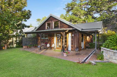 BROWNS COTTAGE - Accommodation Mooloolaba 6