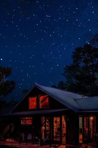 BROWNS COTTAGE - Accommodation Mooloolaba 5