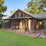 BROWNS COTTAGE - Accommodation Mooloolaba 0