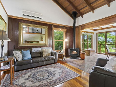 CHRISTOPHERS COTTAGE - Accommodation Mooloolaba 1