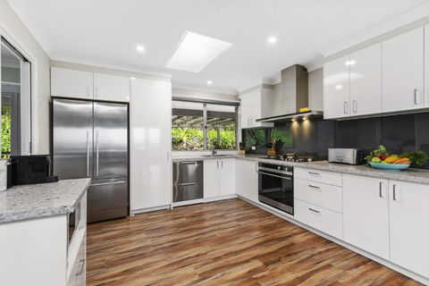 WINDARRI - Accommodation Mooloolaba 6