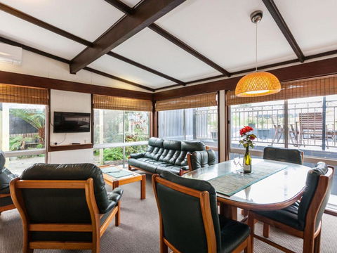 OCEAN SOUNDS Anglesea - Accommodation Mooloolaba 4