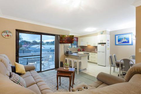 Apollo Unit 7 - Accommodation Mooloolaba 0