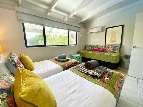 Absolute Beachfront - Accommodation Mooloolaba 6