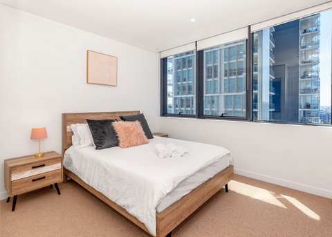 Southport Apartment - Accommodation Mooloolaba 4