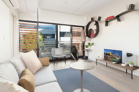 New And Stylish Newtown Pad H391 - Accommodation Mooloolaba 3