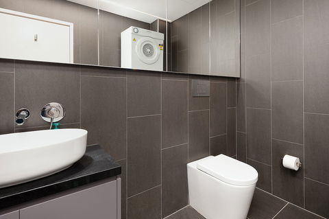 New And Stylish Newtown Pad H391 - Accommodation Mooloolaba 5