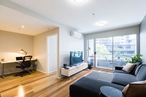 SANDRA, 1BDR Carlton Apartment - Accommodation Mooloolaba 2