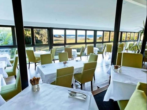 Diggers Beach Villa At Aanuka Resort - Accommodation Mooloolaba 2