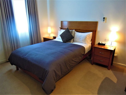 Plough Hotel - Accommodation Mooloolaba 6