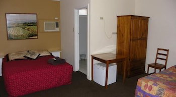 Palms Motel - Accommodation Mooloolaba 2